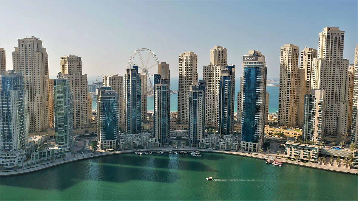 الإمارات تعتمد نظام التأشيرة السياحية لمدة خمس سنوات مع دخول متعدد لكافة الجنسيات