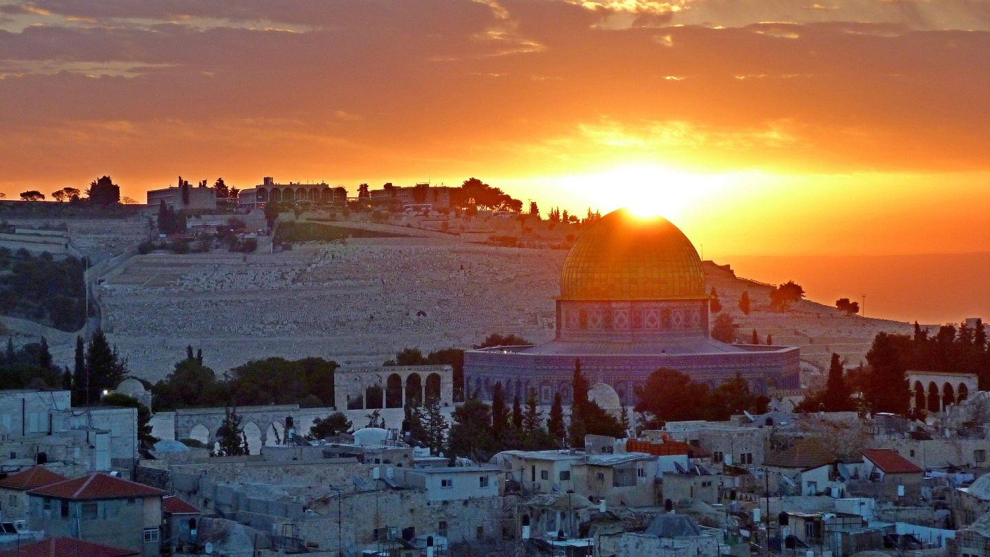 حديث مخيف عن السلام حديث مخيف عن السلام
