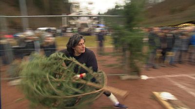 مسابقه جهانی پرتاب درخت کریسمس در آلمان