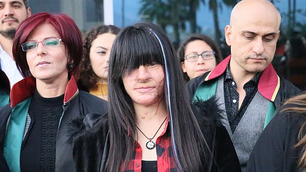 Berfin Özek'e asitle saldıran Casim Ozan Çeltik 13,5 yıl hapis cezası aldı Berfin Özek'e asitle saldıran Casim Ozan Çeltik 13,5 yıl hapis cezası aldı