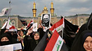 متظاهرون مؤيدون لإيران في العراق 