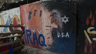 Irak'ta bir duvar resmi