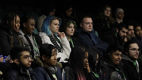 Des étudiants britanniques, lors d'une conférence sur le Brexit organisée au Westminster Kingsway College à Londres, le 19 novembre 2019. Des étudiants britanniques, lors d'une conférence sur le Brexit organisée au Westminster Kingsway College à Londres, le 19 novembre 2019.