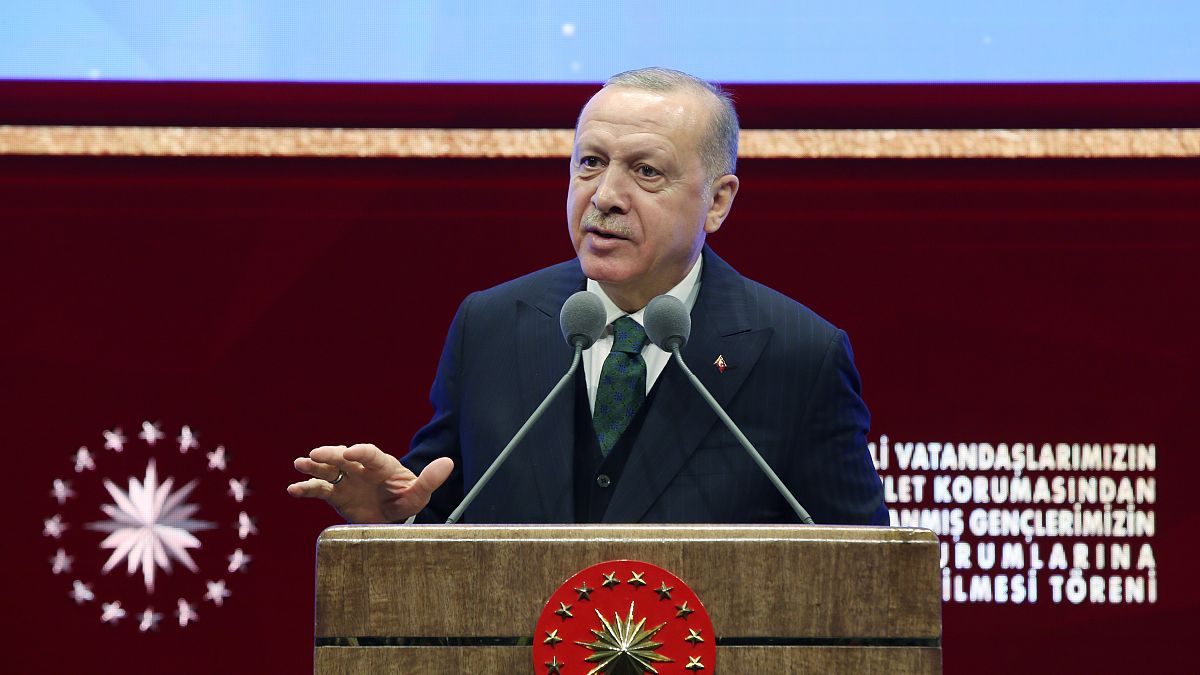 Cumhurbaşkanı Recep Tayyip Erdoğan, engelli vatandaşların ve devlet korumasından yararlanmış gençlerin kamu kurumlarına yerleştirilmesi törenine katıldı