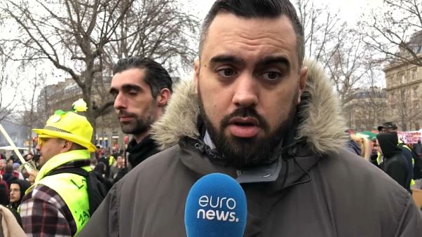 Французы не отступают Французы не отступают