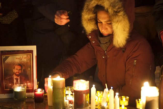 NO COMMENT | Vigilia en Toronto por los fallecidos en el avión que se estrelló en Irán