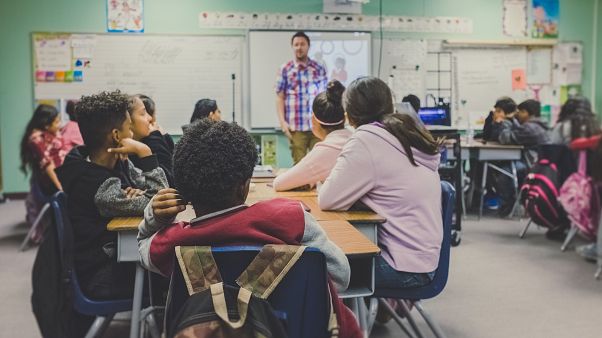 Die Türkei plant, in Berlin, Köln und Frankfurt Schulen zu eröffnen. Die Türkei plant, in Berlin, Köln und Frankfurt Schulen zu eröffnen.