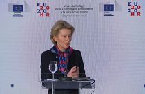 Φον Ντερ Λάιεν: «Η πόρτα ανοιχτή» για Σκόπια και Τίρανα