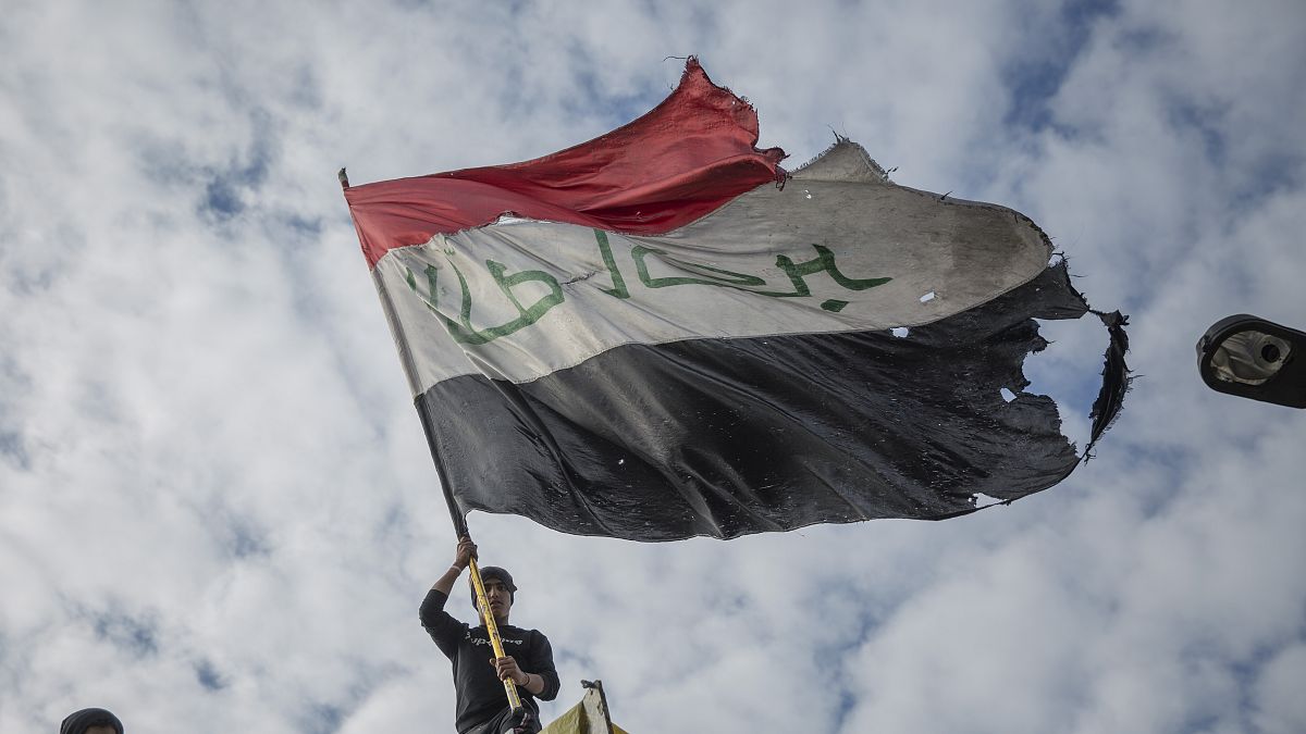 بغداد تتخوف من "انهيار" اقتصادي اذا  قرر ترامب تجميد عائدات العراق النفطية