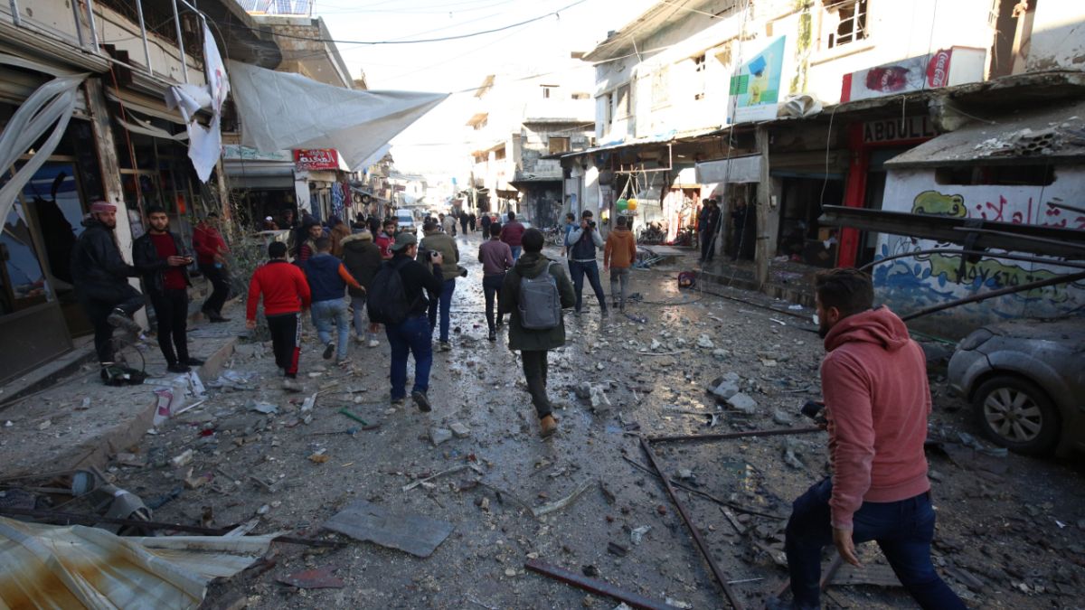 İdlib'de sivil yerleşimlere düzenlenen saldırılarda en az 17 sivil yaşamını yitirdi
