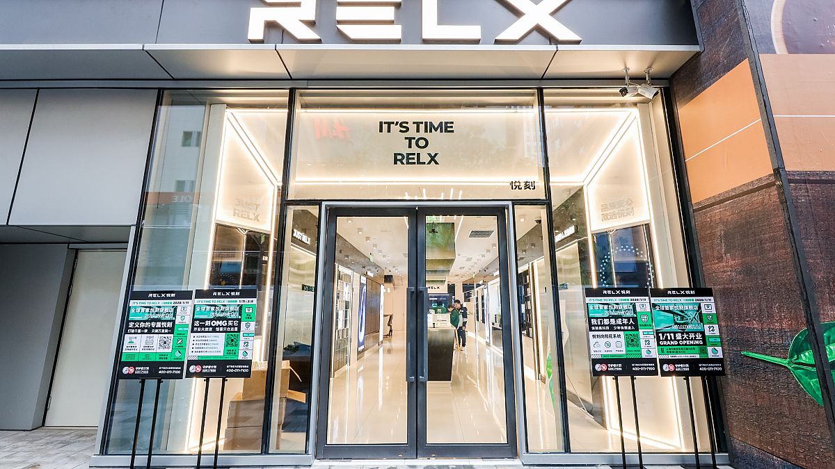 Şanghay'da açılan Relx mağazası