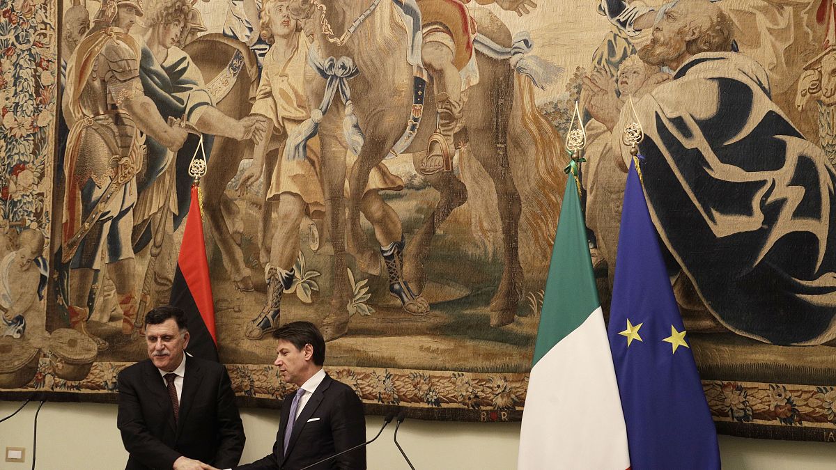 Libya Başbakanı Fayiz es-Serrac ile İtalya Başbakanı Giuseppe Conte, Roma'da düzenlenen toplantısı sonrası