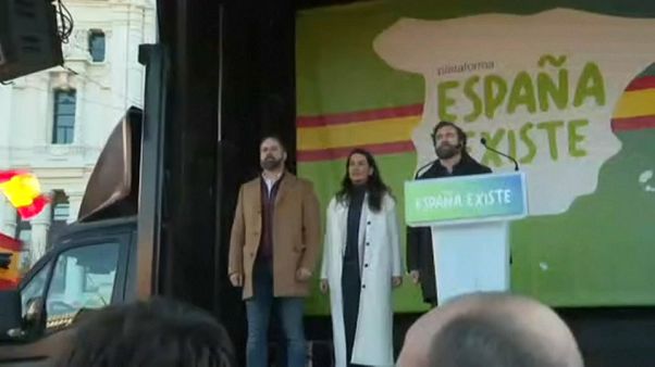 'España existe' y Vox marchan contra el Gobierno de coalición 'España existe' y Vox marchan contra el Gobierno de coalición