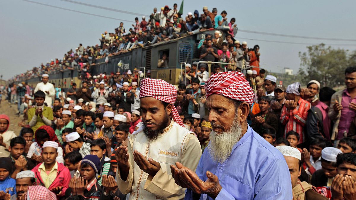 توقيف مغن صوفي في بنغلادش لـ"إساءته للمسلمين"