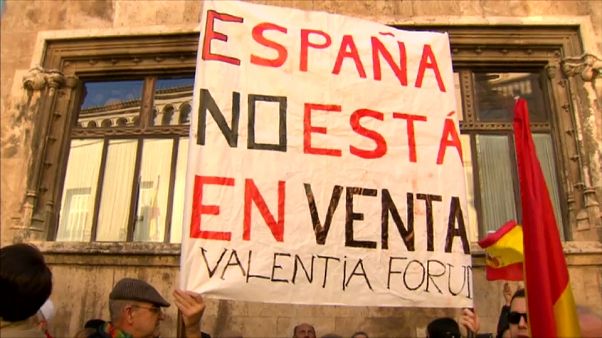 "La Spagna non è in vendita". "La Spagna non è in vendita".