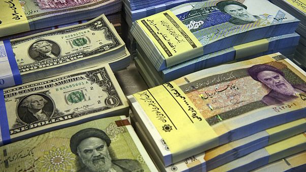 دلار در آستانه راهاندازی بازار باز و متشکل ارز گران شد دلار در آستانه راهاندازی بازار باز و متشکل ارز گران شد