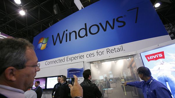 New York'taki bir fuarda Windows 7 standı New York'taki bir fuarda Windows 7 standı