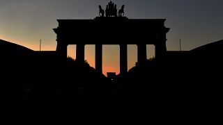 Brandenburg Kapısı, gün batımı / Berlin / Almanya