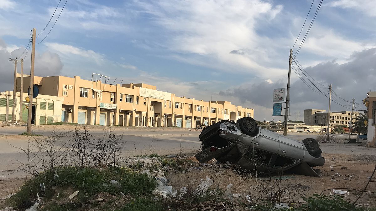  Libya'da General Hafter'e bağlı silahlı güçlerden Trablus'ta bazı bölgelere roket saldırısı