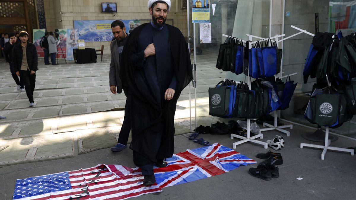 Gli iraniani vi raccontano quanto pesano le sanzioni americane