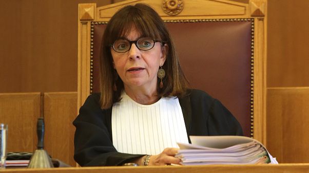 Chi è Ekaterini Sakellaropoulou, la prima presidente donna della Grecia Chi è Ekaterini Sakellaropoulou, la prima presidente donna della Grecia