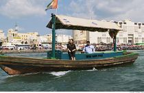 يورونيوز في جولة إلى خور دبي ..  أول ميناء يمر عبر الحي العتيق للإمارات
