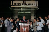 YSK'dan seçim kararları: Seçime katılabilecek siyasi partiler açıklandı