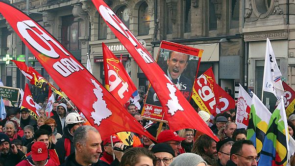 Профсоюзы Франции не отступают Профсоюзы Франции не отступают