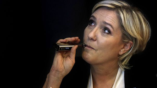 Fransız aşırı sağcı siyasetçi Marine Le Pen Fransız aşırı sağcı siyasetçi Marine Le Pen