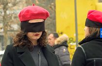 Frauen gegen sexuelle Gewalt: "Der Vergewaltiger bist Du" im Kosovo