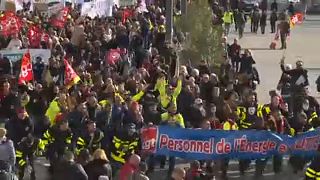 Kevesebb tüntető Franciaországban