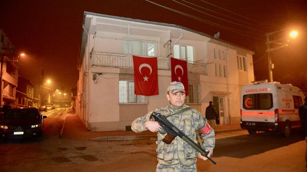 Milli Savunma Bakanlığı: Suriye'de 3 asker şehit oldu Milli Savunma Bakanlığı: Suriye'de 3 asker şehit oldu