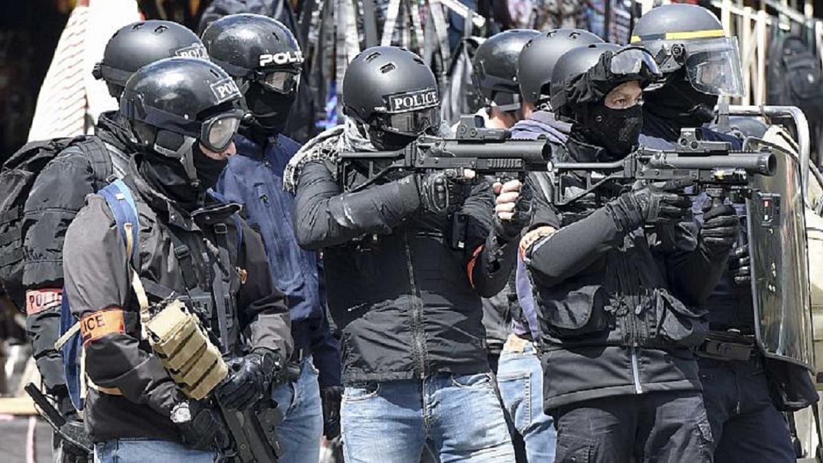 Police violence: Could France and Catalonia ban rubber bullet guns?