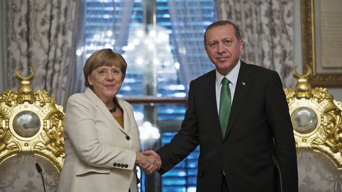 صورة نت الارشيف -  إردوغان مع أنجيلا ميركل