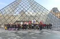 Retraites : le Louvre bloqué par des grévistes