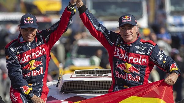 Carlos Sainz (57) zum dritten Mal Dakar-Sieger Carlos Sainz (57) zum dritten Mal Dakar-Sieger
