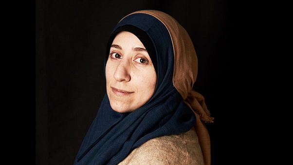 الطبيبة السورية أماني بلّور الطبيبة السورية أماني بلّور