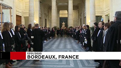 В Бордо бастуют адвокаты