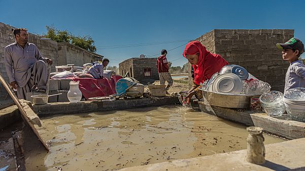 İran'ın güneydoğusundaki Sistan-Beluçistan eyaletinde 9 Ocak'tan bu yana devam eden sel felaketinde üç kişi hayatını kaybetti İran'ın güneydoğusundaki Sistan-Beluçistan eyaletinde 9 Ocak'tan bu yana devam eden sel felaketinde üç kişi hayatını kaybetti
