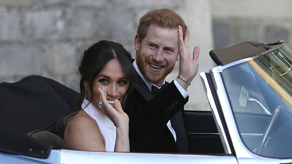 Meghan Markle e Harry dizem adeus aos títulos monárquicos e aos fundos da coroa Meghan Markle e Harry dizem adeus aos títulos monárquicos e aos fundos da coroa