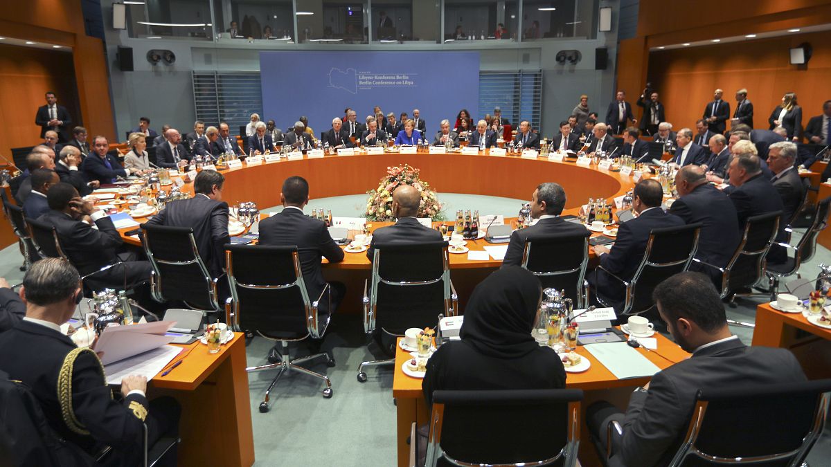 انتهاء القمة الدولية في برلين بالاتفاق على احترام حظر إرسال اسلحة الى ليبيا