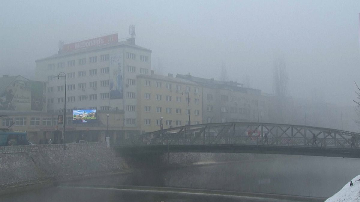 Sarajevo soffocata dallo smog: PM10 11 volte oltre i limiti
