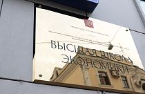 Цензура или политический нейтралитет: зачем Вышка вводит новые ограничения?