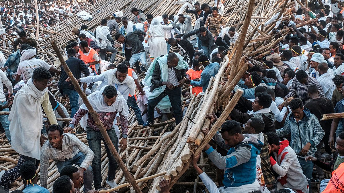 انهيار منصة خلال مهرجان عيد الغطاس في إثيوبيا ومقتل عشرة أشخاص
