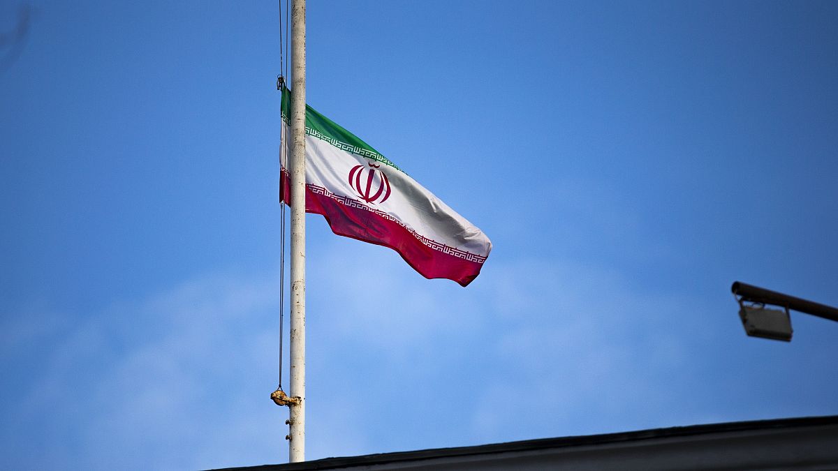İran: Avrupalı ülkeler nükleer anlaşmayı BM'ye götürürse NPT'den çıkarız