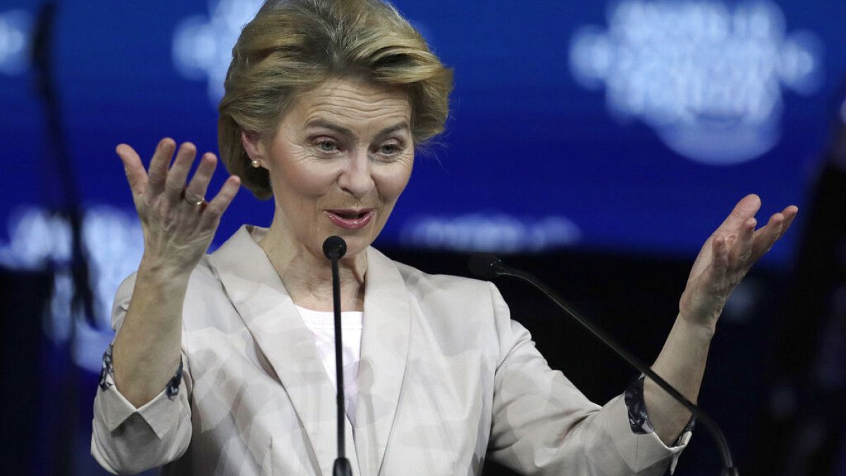 Ursula von der Leyen apela a desenvolvimento sustentável em Davos