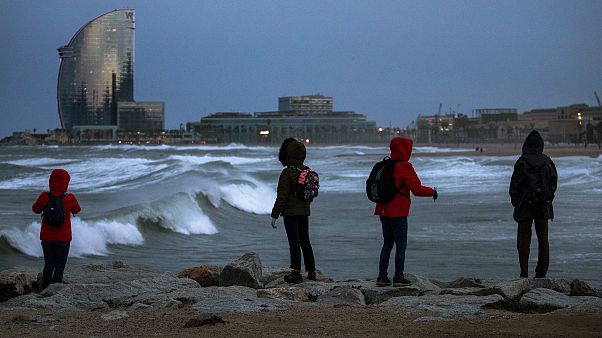 La tempête Gloria sévit encore en Espagne et se déplace vers le nord La tempête Gloria sévit encore en Espagne et se déplace vers le nord