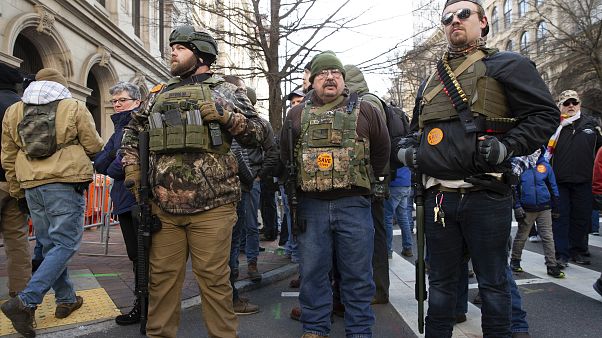 Waffenbefürworter protestieren in Virginia Waffenbefürworter protestieren in Virginia