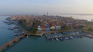 Laguna di Venezia: a rischio estinzione, Burano non è isola per giovani