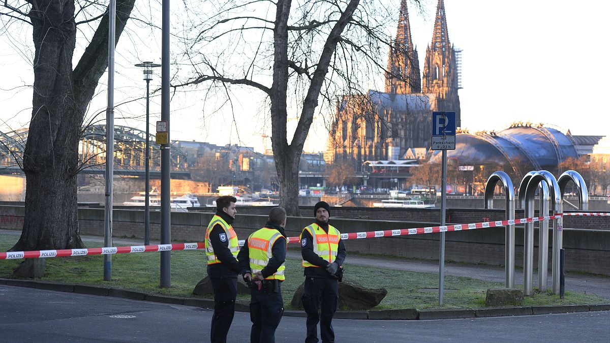 Köln: Weltkriegsbombe entschärft - Sperrungen aufgehoben